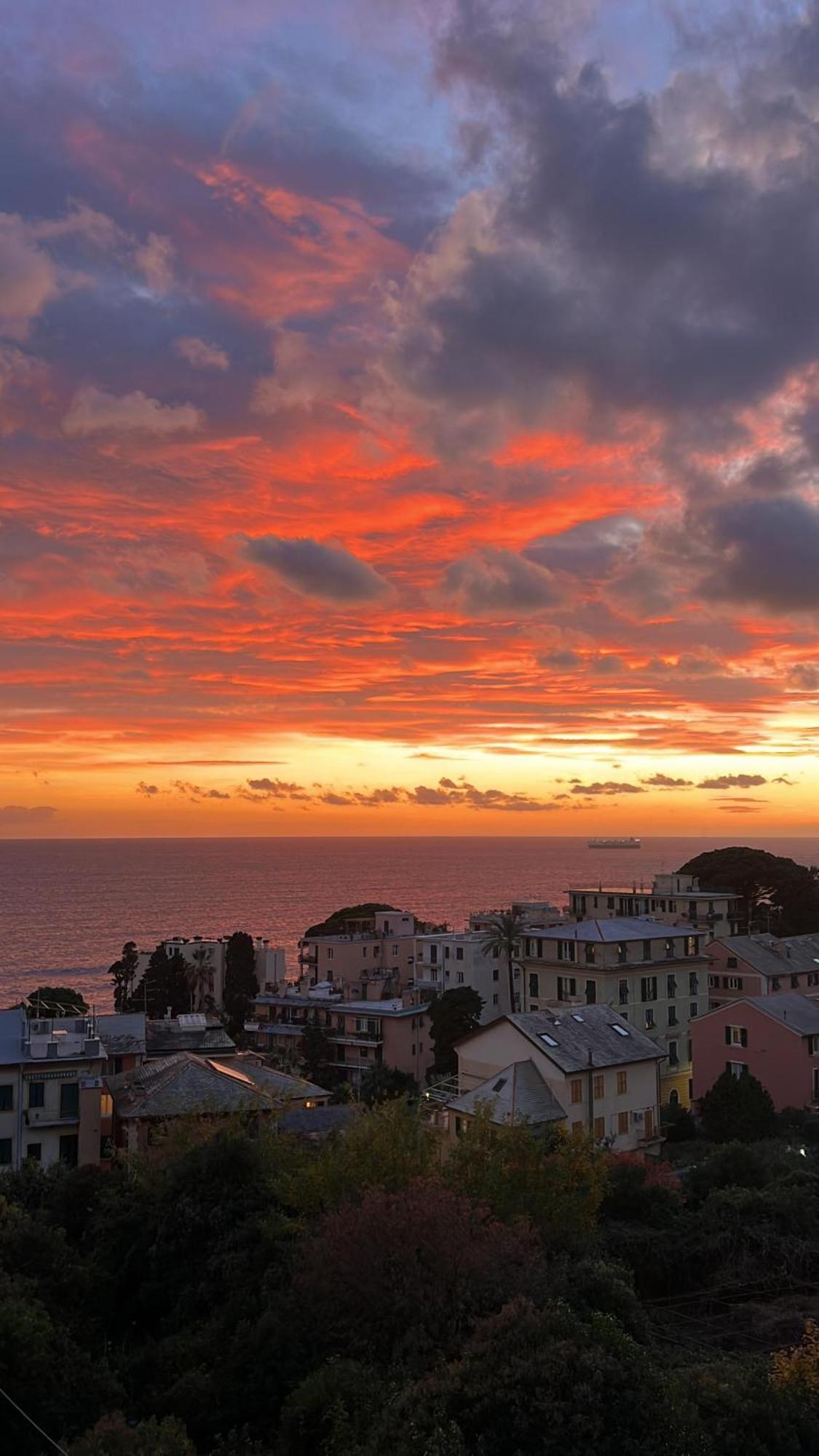 Romantic Loft Sea View Nervi Apartment